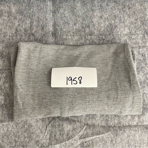 Cable & Guage Womens Grey Short Sleeve Crew Neck Front Pocketed Blouse Size M - Picture 12 of 12